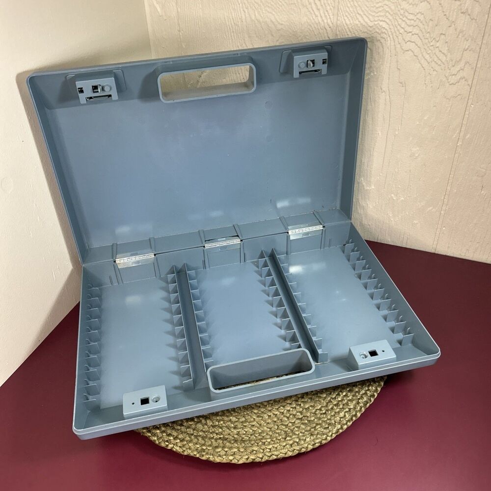 Vintage Cassette Carrying Case 1980's Plastic Hardshell Briefcase Holds 30 Tapes